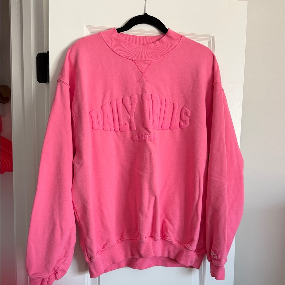 Daily Drills Hot Pink Crewneck size M/L